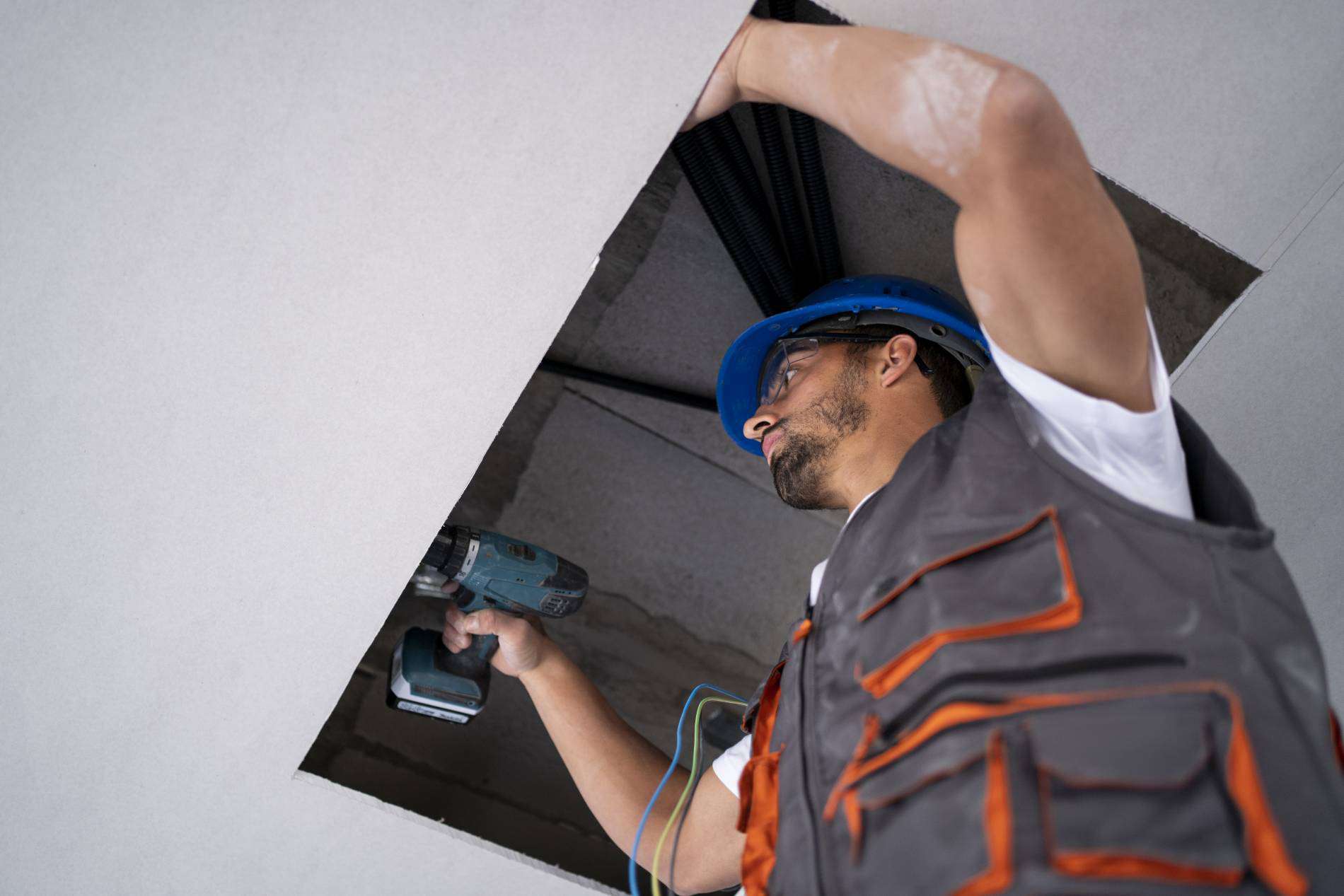 Commercial Ceiling Tile Repairs